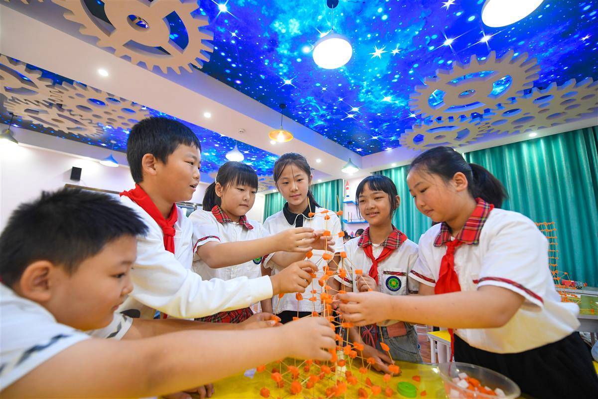 天健棋牌打滚子